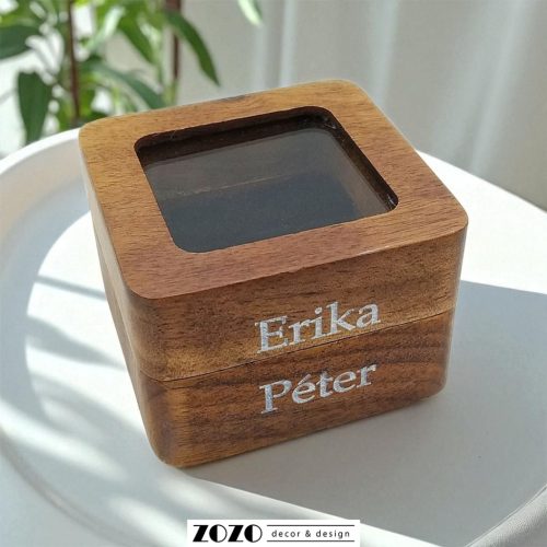 Egyedi nevekkel gravírozott diófa gyűrűtartó, gyűrűsdobozka - 02